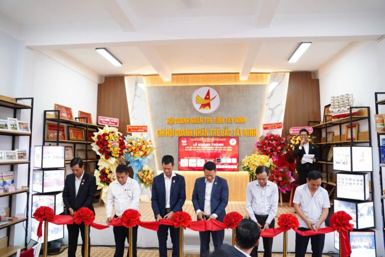 Lễ khánh thành văn phòng Chi hội DNT Bắc Tây Ninh & ra mắt CLB BCH các thời kỳ hội DNT tỉnh Tây Ninh